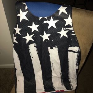 Reversible flag pinnie